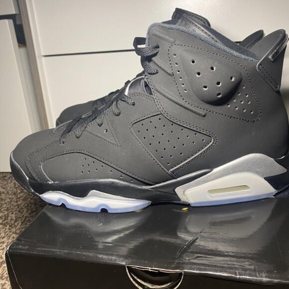 AIR JORDAN Chrome Metallic Retro 6 Mens size 10 - Picture 2 of 8